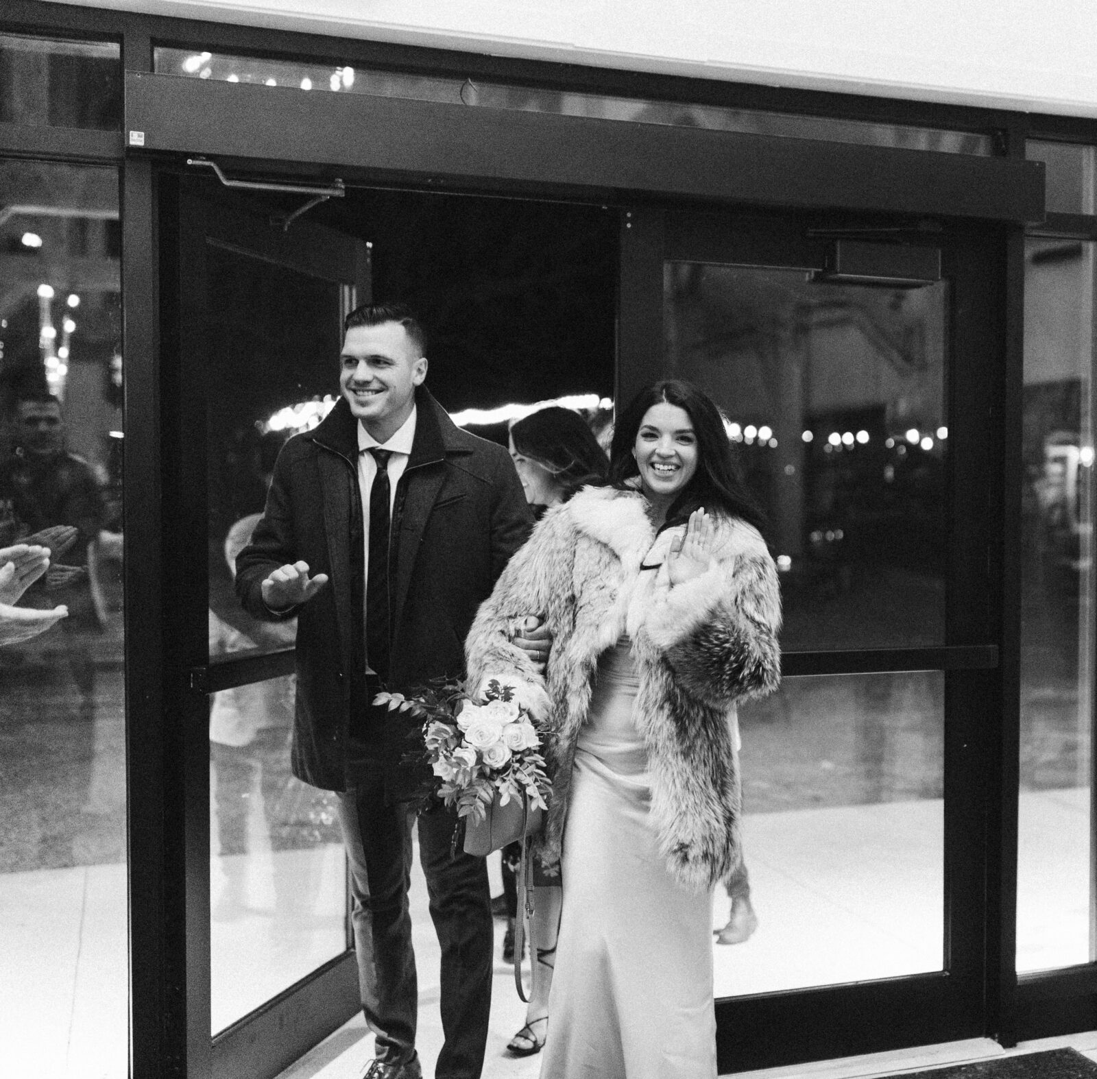 Small Winter Wedding in Ontario maryzitapayne.ca